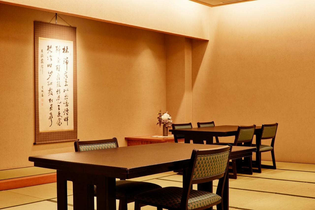 福一酒店 涩川市 外观 照片